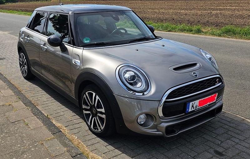 Silber Gebraucht 2019 Mini Cooper S Kleinwagen | 21.700 € (Fairer Preis) - Bild 1/4