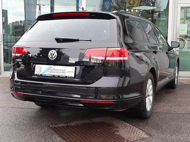 Gebraucht VW Passat Trendline 150 PS (110 kW) 2019 Schwarz metallic Kombi
