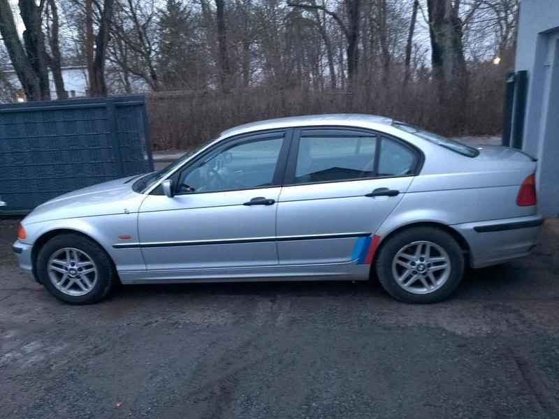 Gebraucht BMW 316 105 PS (77 kW) 2000 Silber Limousine
