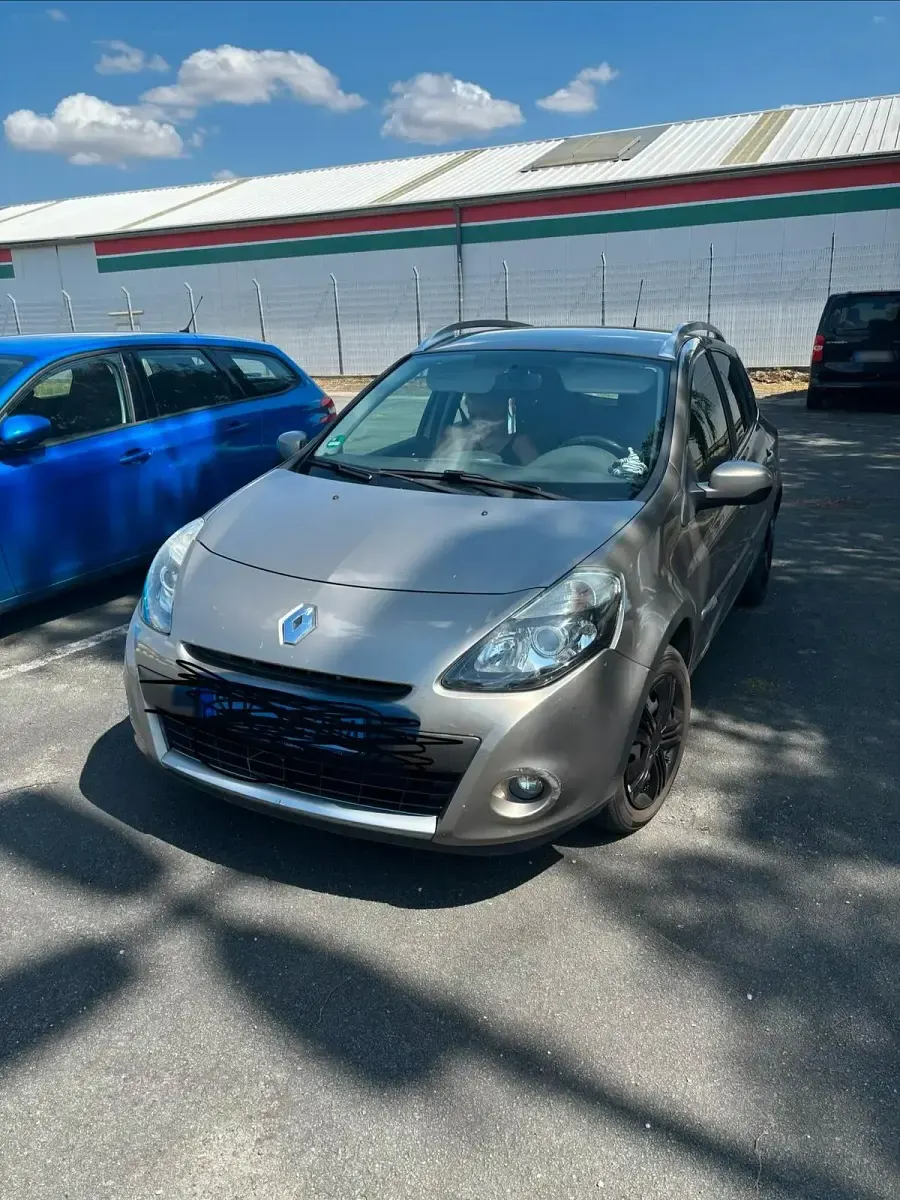 Gebraucht Renault Clio GrandTour 110 PS (80 kW) 2009 Beige Kombi