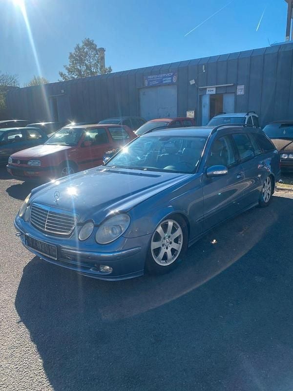 Gebraucht Mercedes E320 Avantgarde 224 PS (164 kW) 2003 Kombi