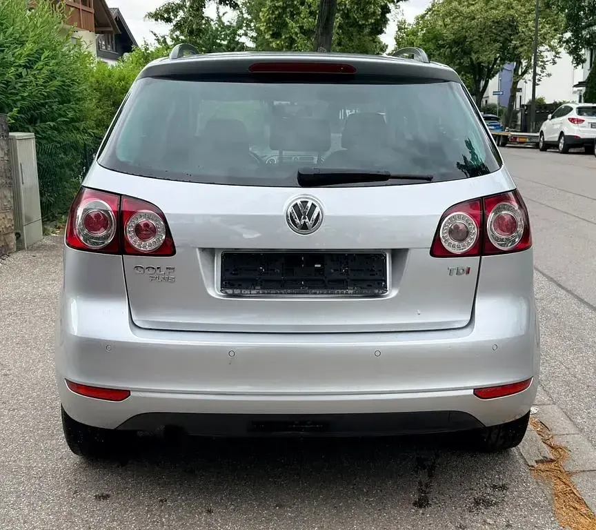 Gebraucht VW Golf Plus Cross Match 105 PS (77 kW) 2012 Silber Limousine
