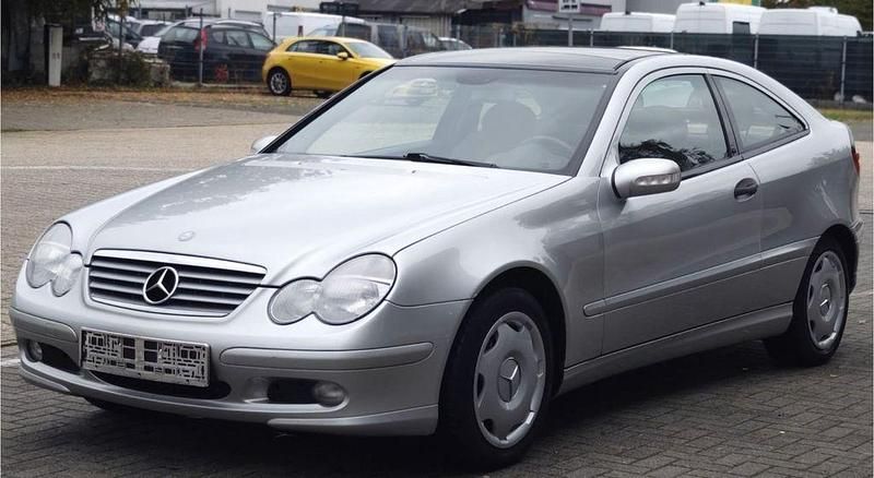 Gebraucht Mercedes CLC180 129 PS (94 kW) 2001 Silber Kleinwagen