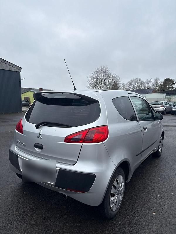 Second-hand Mitsubishi Colt 95 CP (69 kW) 2008 Gri Hatchback