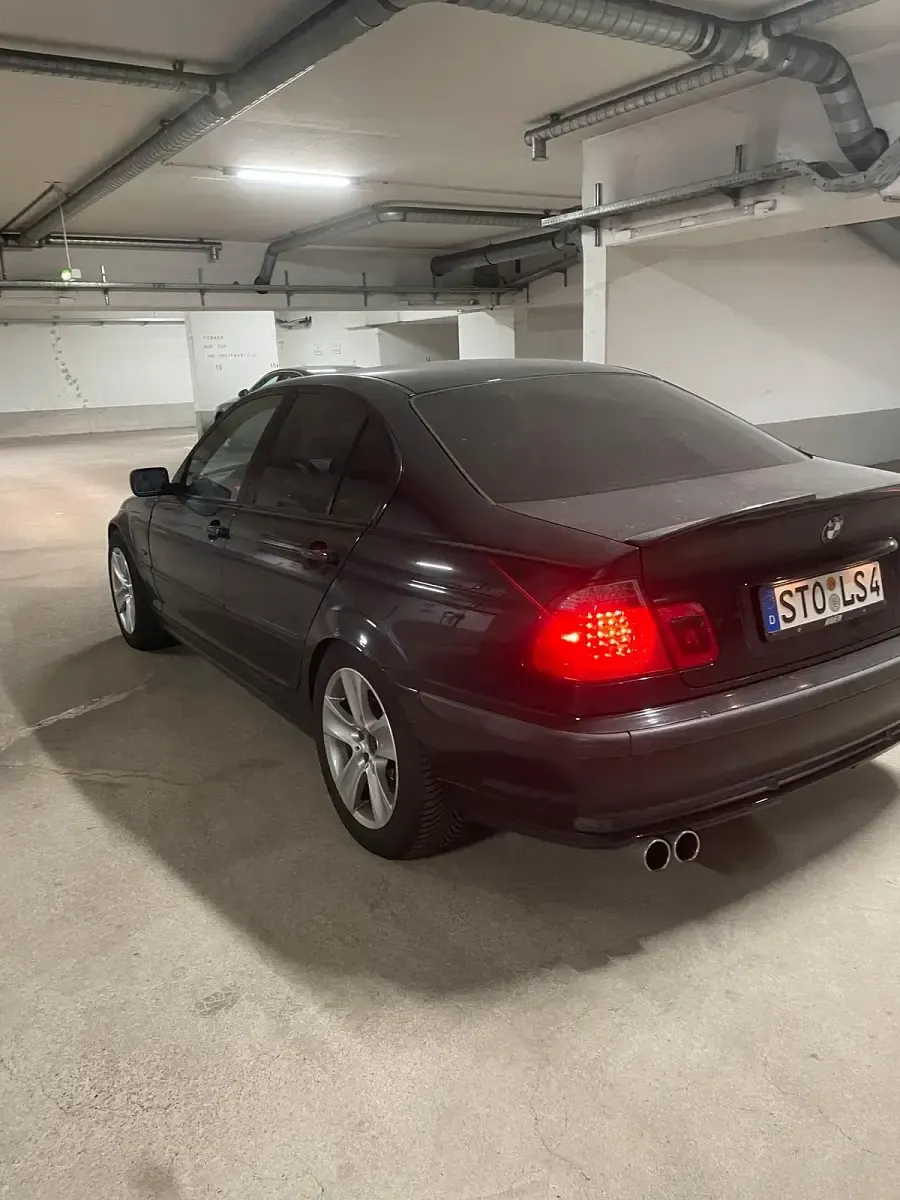 Gebraucht BMW 323 170 PS (125 kW) 1998 Schwarz Limousine