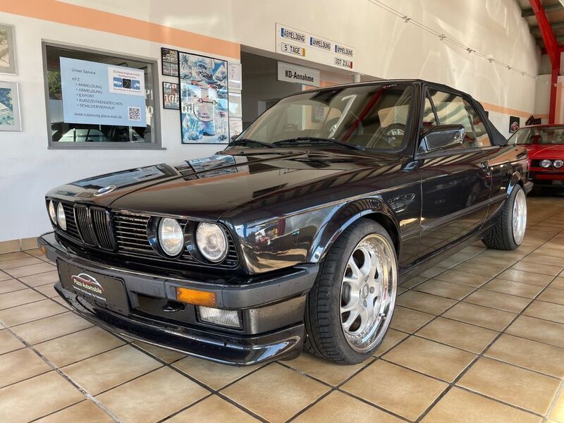 Schwarz Gebraucht 1990 BMW 320 Cabriolet Shadowline Cabrio | 16.998 € - Bild 1/4