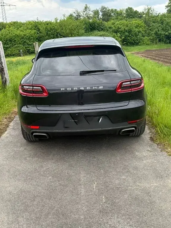 Usado Porsche Macan 252 HP (185 kW) 2017 Preto SUV