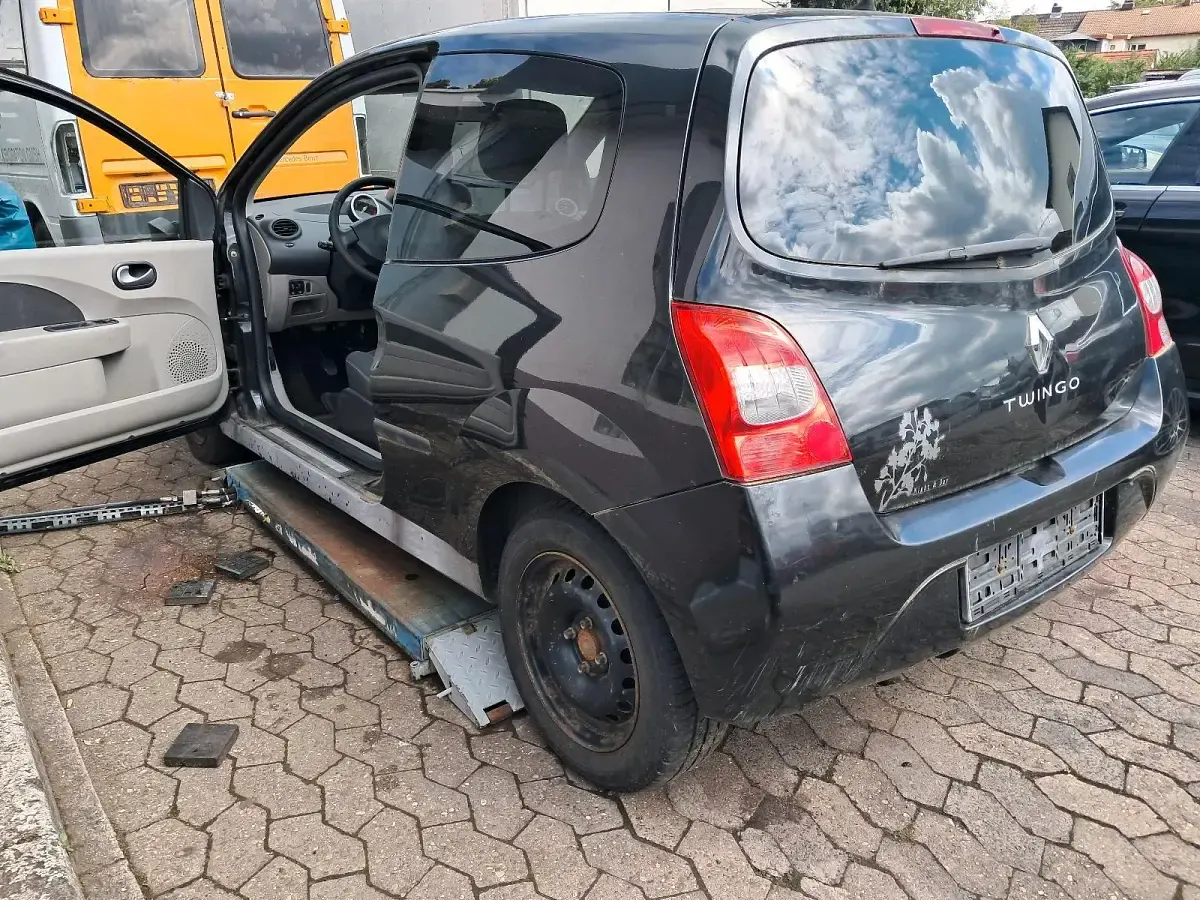 Brugt Renault Twingo 77 HK (56 kW) 2009 Sort Hatchback