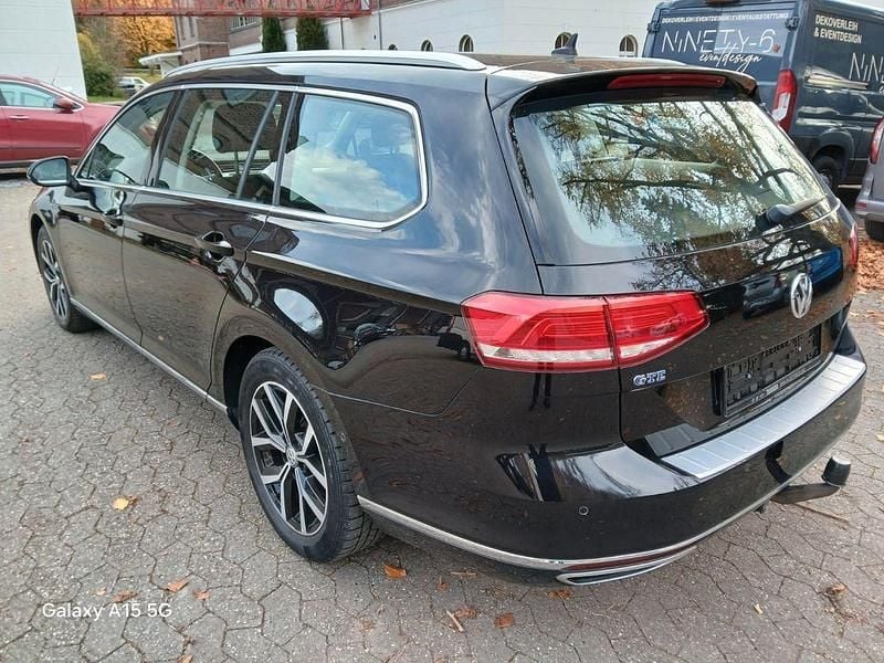 Gebraucht VW Passat Highline 156 PS (114 kW) 2017 Schwarz Kombi