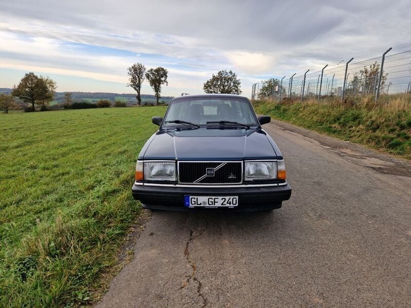 Gebraucht Volvo 240 116 PS (85 kW) 1991 Grün Limousine