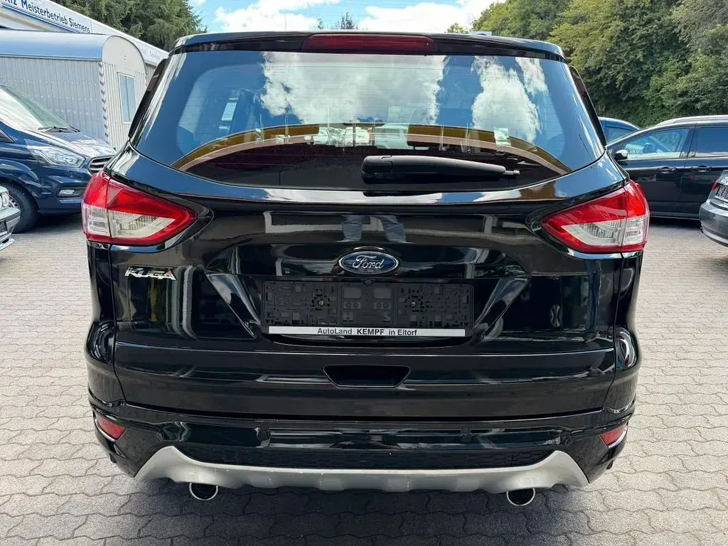 Gebraucht Ford Kuga Individual 150 PS (110 kW) 2016 Schwarz SUV
