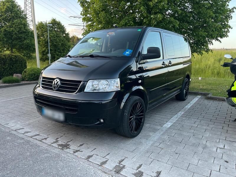 Schwarz Gebraucht 2008 VW T5 Highline Van | 13.850 € (Teuer) - Bild 1/4