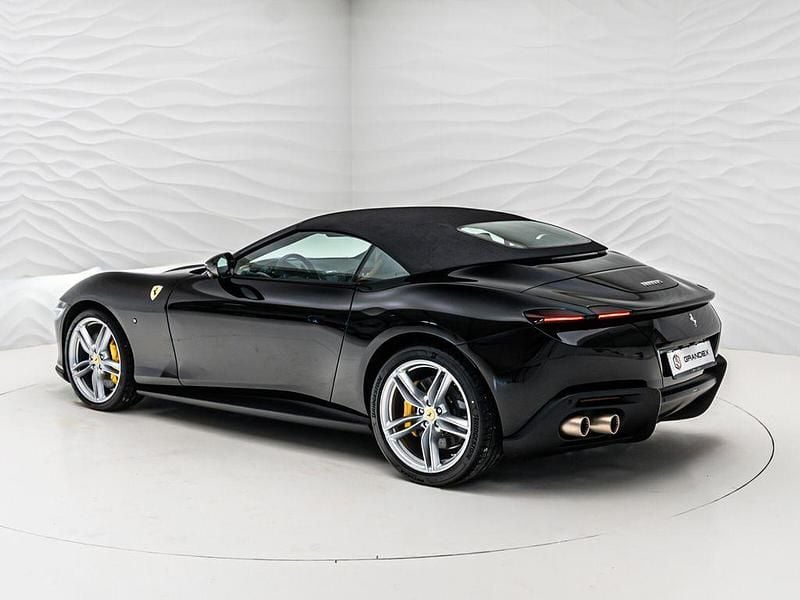 Nouă Ferrari Roma 620 CP (456 kW) 2026 Negru Cabrio