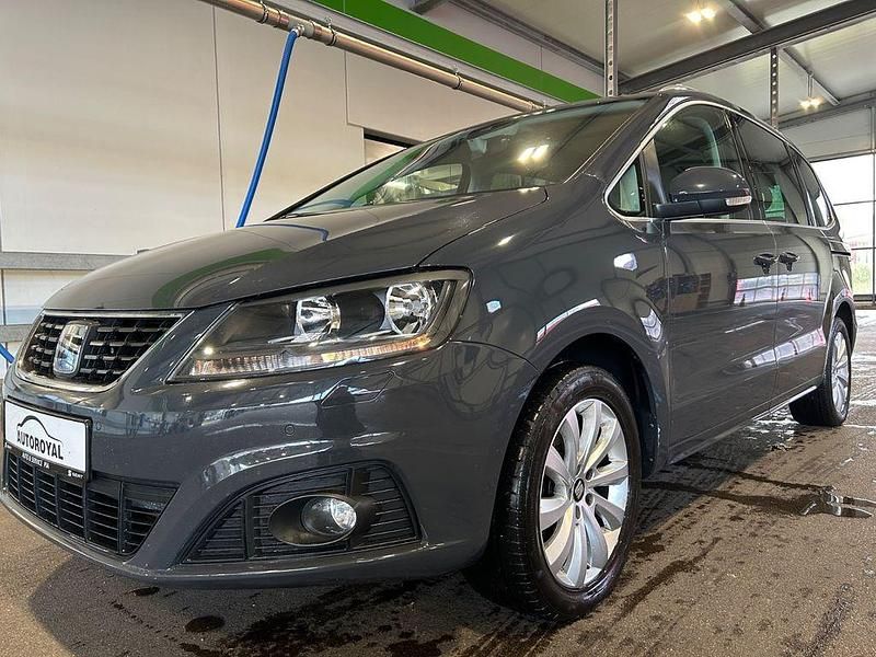 Gebraucht Seat Alhambra Style 150 PS (110 kW) 2021 Grau Van / Kleinbus