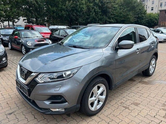 Grau Gebraucht 2018 Nissan Qashqai Acenta SUV | 11.490 € (Superpreis) - Bild 1/4