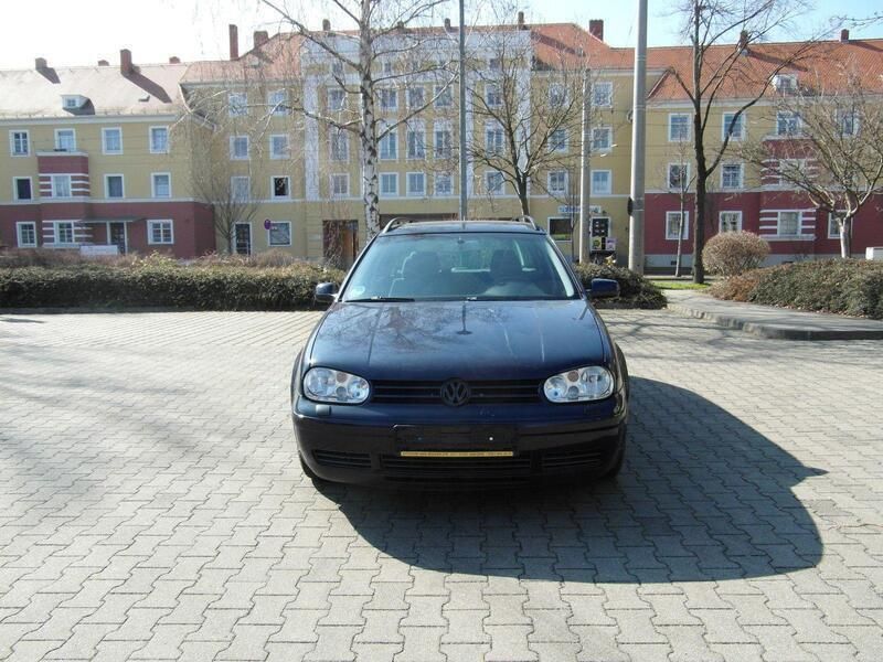 Blau Gebraucht 2003 VW Golf IV Kombi | 2.499 € (Fairer Preis) - Bild 1/4