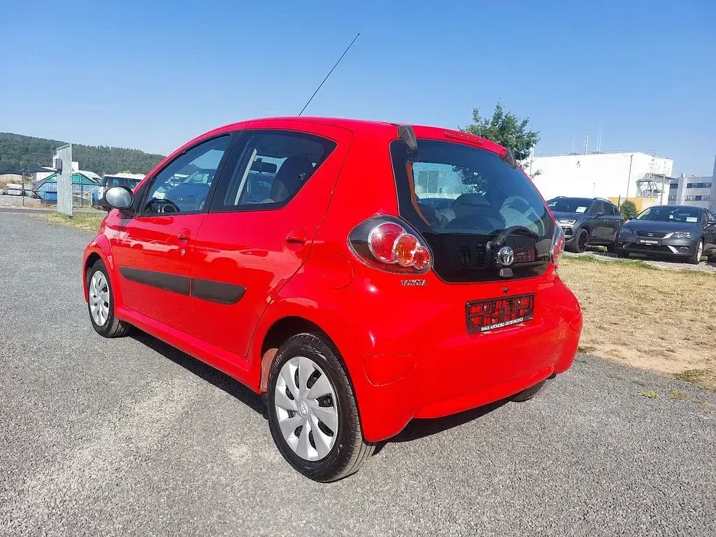 Gebraucht Toyota Aygo Cool 68 PS (50 kW) 2013 Fire red Kleinwagen