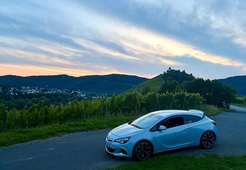 Gebraucht Opel Astra OPC 280 PS (205 kW) 2014 Weiß Coupé