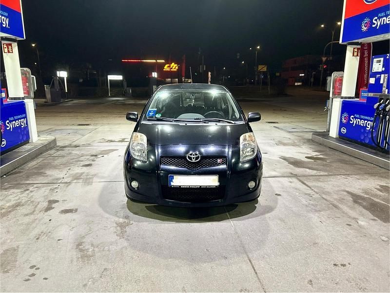 Schwarz Gebraucht 2007 Toyota Yaris Kleinwagen | 3.300 € (Fairer Preis) - Bild 1/4