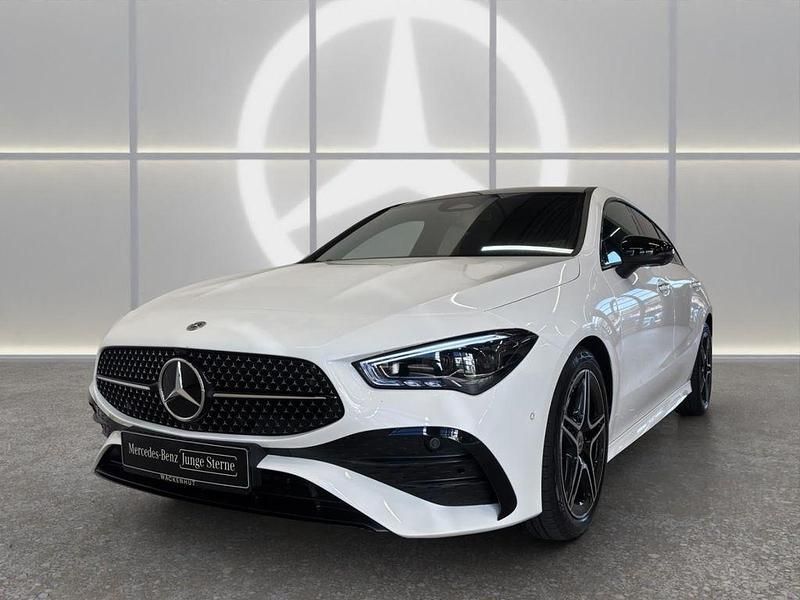 Gebraucht Mercedes CLA200 Shooting Brake AMG line 163 PS (119 kW) 2025 Weiss Kombi