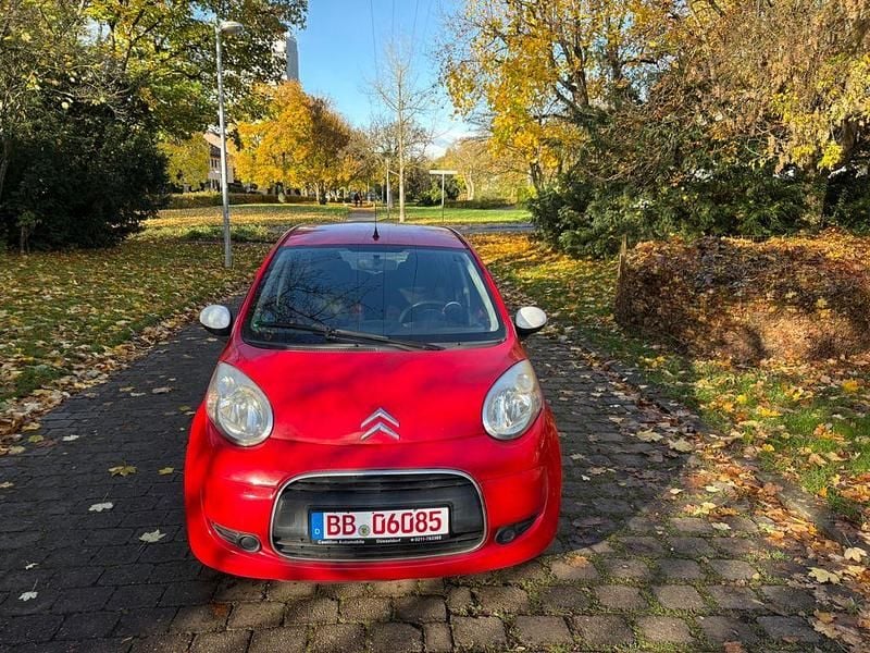 Rot Gebraucht 2010 Citroën C1 Chic Kleinwagen | 2.999 € (Guter Preis) - Bild 1/4