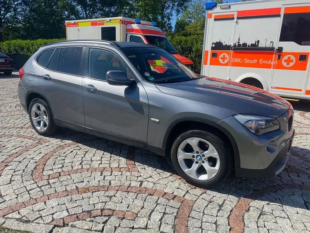 Usado BMW X1 177 CV (130 kW) 2010 Gris SUV