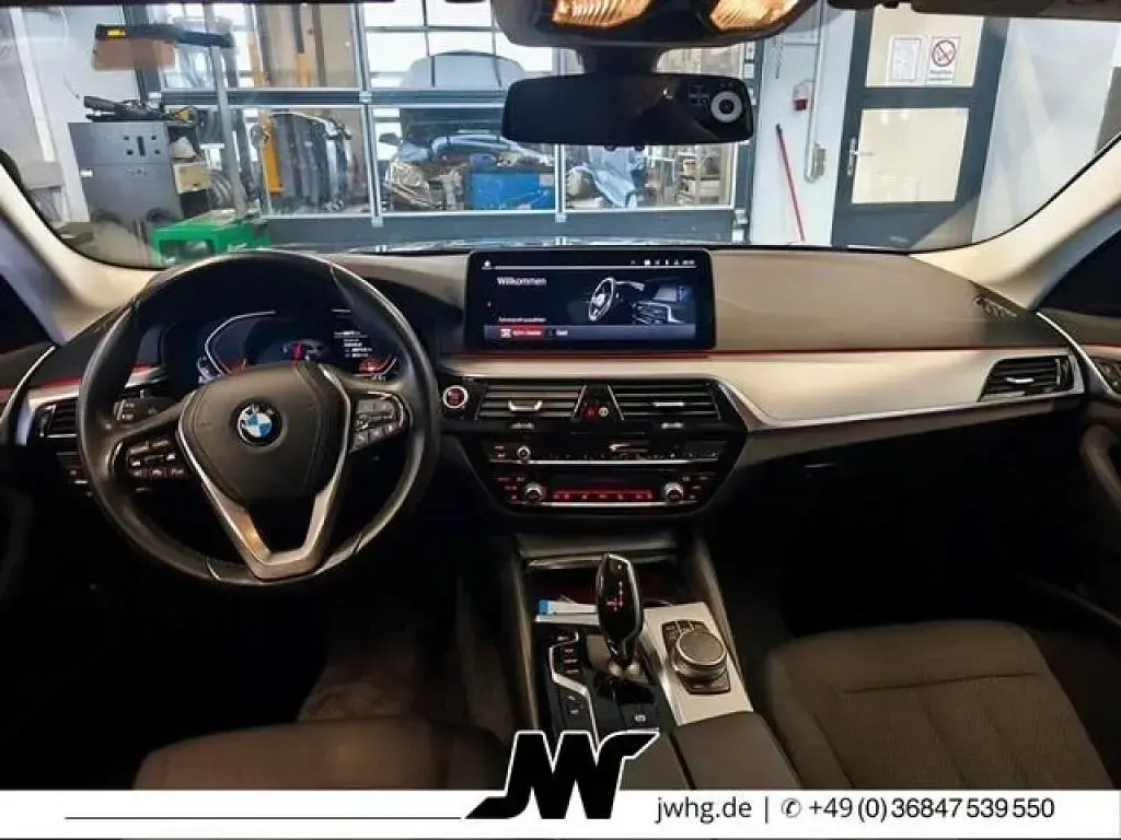 Gebraucht BMW 520 190 PS (139 kW) 2021 Grau Limousine