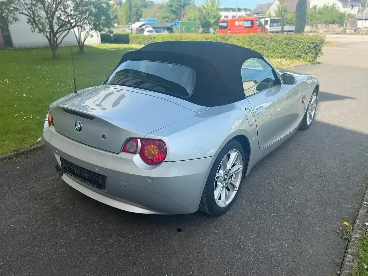 Second-hand BMW Z4 231 CP (169 kW) 2004 Argintiu Cabrio