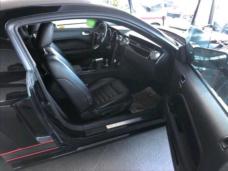 Gebraucht Ford Mustang GT 305 PS (224 kW) 2006 Schwarz Coupé