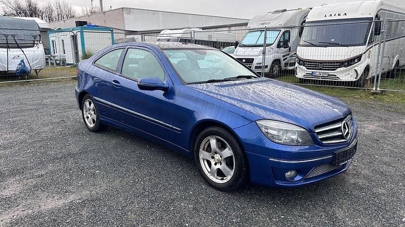 Jaspisblau (strahlblau) Gebraucht 2008 Mercedes CLC200 Kleinwagen | 3.600 € (Superpreis) - Bild 1/4