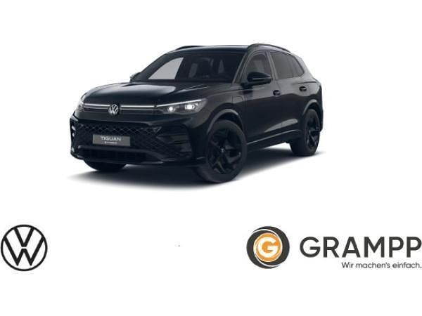 Schwarz (grenadillschwarz metallic) Neu 2025 VW Tiguan R-line SUV | 57.951 € (Etwas zu teuer) - Bild 1/4
