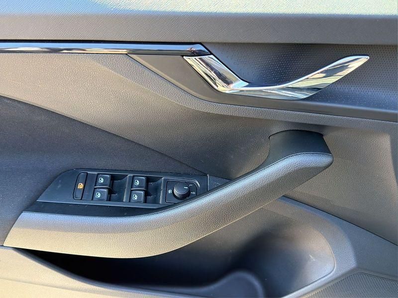 Gebraucht Skoda Scala 95 PS (69 kW) 2025 Grau Kleinwagen