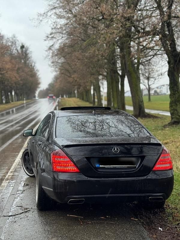 Gebraucht Mercedes S350 258 PS (189 kW) 2010 Schwarz Limousine