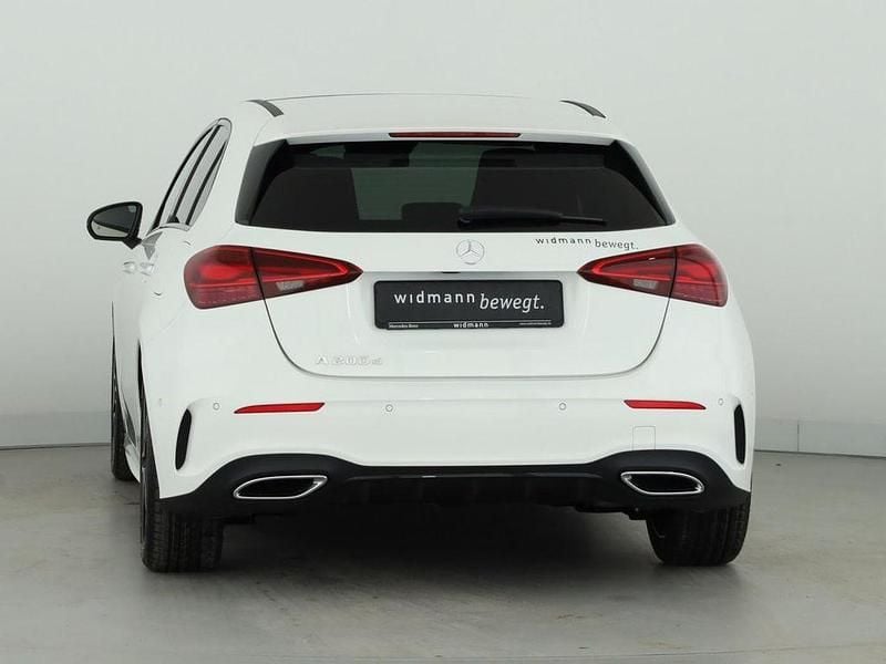 Gebraucht Mercedes A200 Night 150 PS (110 kW) 2025 Unilack polarweiß Limousine