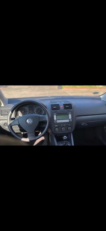 Usata VW Golf V 105 CV (77 kW) 2007 Nero Utilitaria