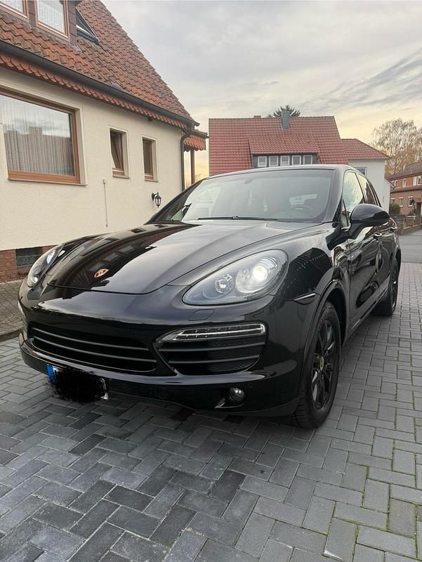 Schwarz Gebraucht 2012 Porsche Cayenne S SUV | 24.990 € (Teuer) - Bild 1/4