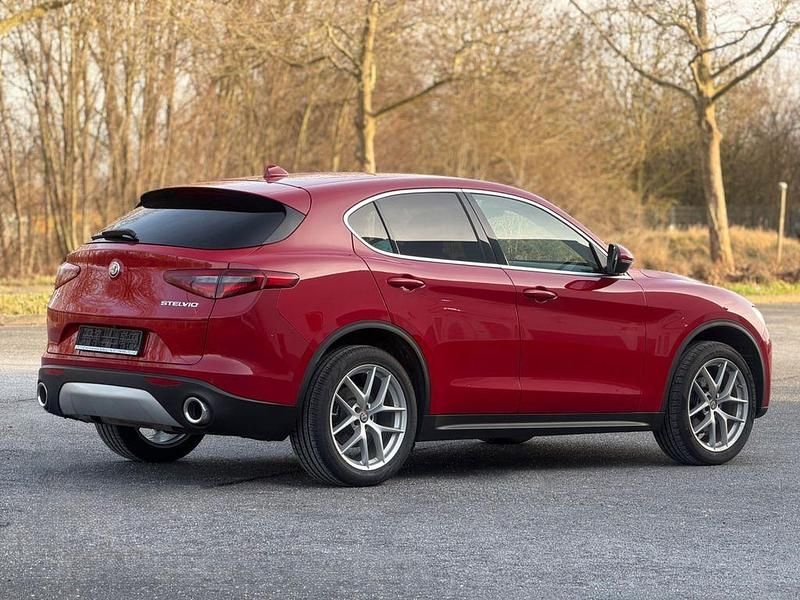 Gebraucht Alfa Romeo Stelvio Super 280 PS (205 kW) 2020 Rot SUV