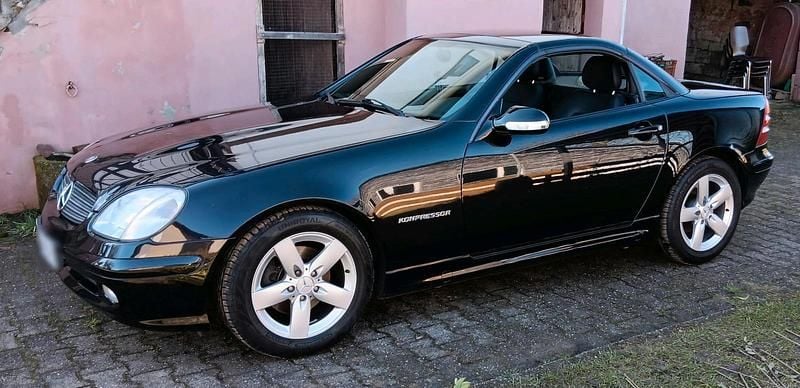 Gebraucht Mercedes SLK200 163 PS (119 kW) 2003 Schwarz Cabrio