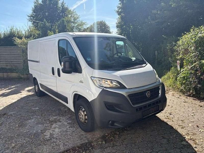 Colore esterno weiss Gebraucht 2015 Fiat Ducato Van | 8.950 € (Fairer Preis) - Bild 1/4