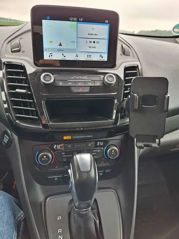 Gebraucht Ford Grand Tourneo Connect Titanium 120 PS (88 kW) 2019 Schwarz Van / Kleinbus