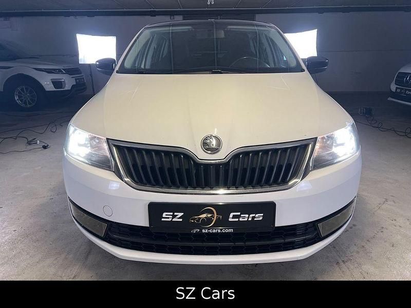Gebraucht Skoda Rapid Style 105 PS (77 kW) 2014 Weiß Kleinwagen