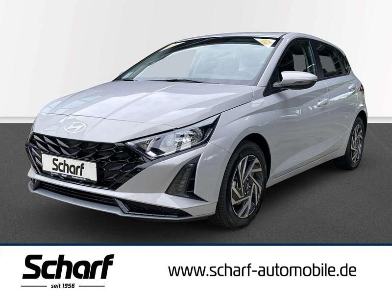 Grau Neu 2025 Hyundai i20 Trend Kleinwagen | 21.690 € (Guter Preis) - Bild 1/3