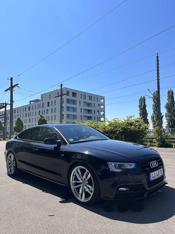 Schwarz Gebraucht 2015 Audi A5 Sportback Sport Kleinwagen | 18.000 € (Etwas zu teuer) - Bild 1/4