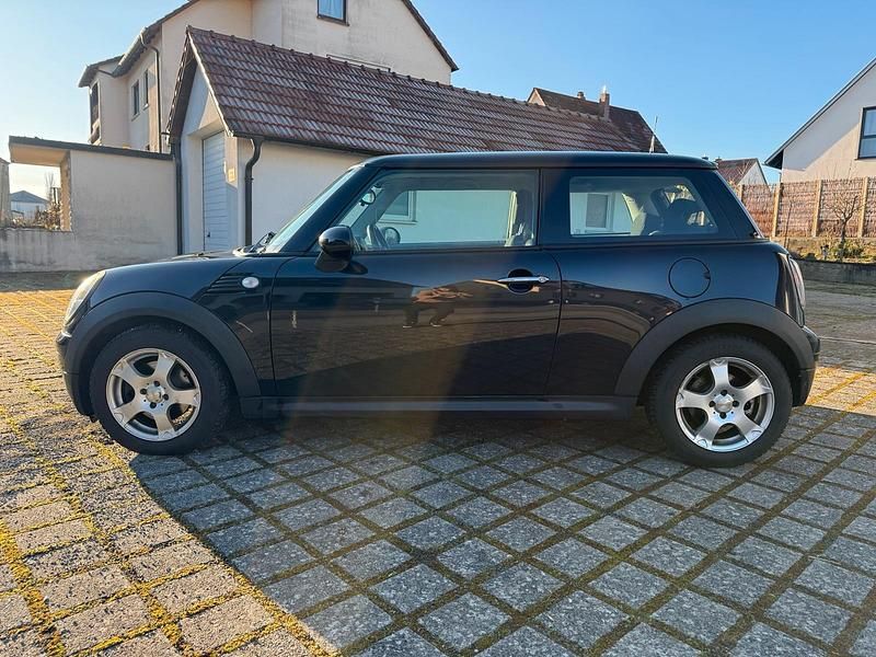 Gebraucht Mini ONE 95 PS (69 kW) 2007 Blau Kleinwagen