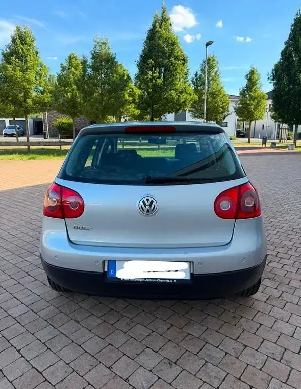 Gebraucht VW Golf IV Trendline 75 PS (55 kW) 2005 Silber Limousine