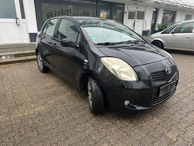 Schwarz Gebraucht 2006 Toyota Yaris Kleinwagen | 4.650 € (Fairer Preis) - Bild 1/4