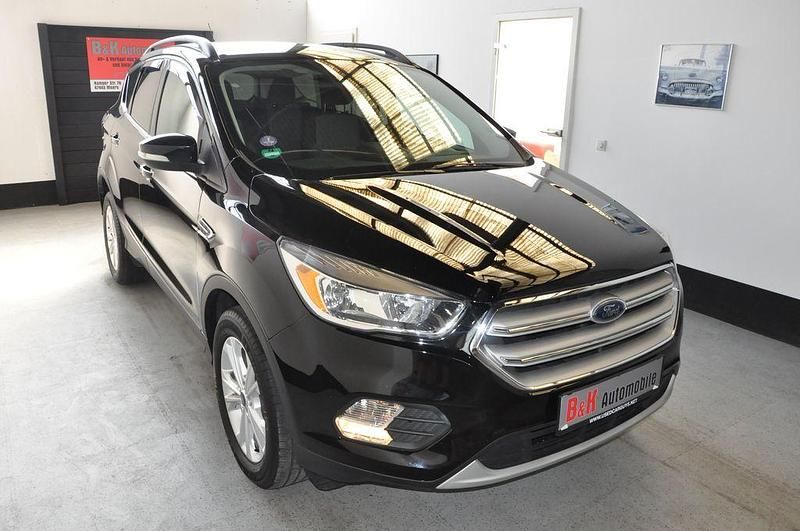 Schwarz Gebraucht 2018 Ford Escape SUV | 14.000 € - Bild 1/4