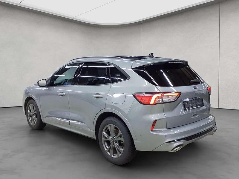 Gebraucht Ford Kuga ST-Line X 151 PS (111 kW) 2024 Solar silver metallic SUV