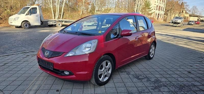 Gebraucht Honda Jazz Elegance 99 PS (72 kW) 2010 Rot Kleinwagen