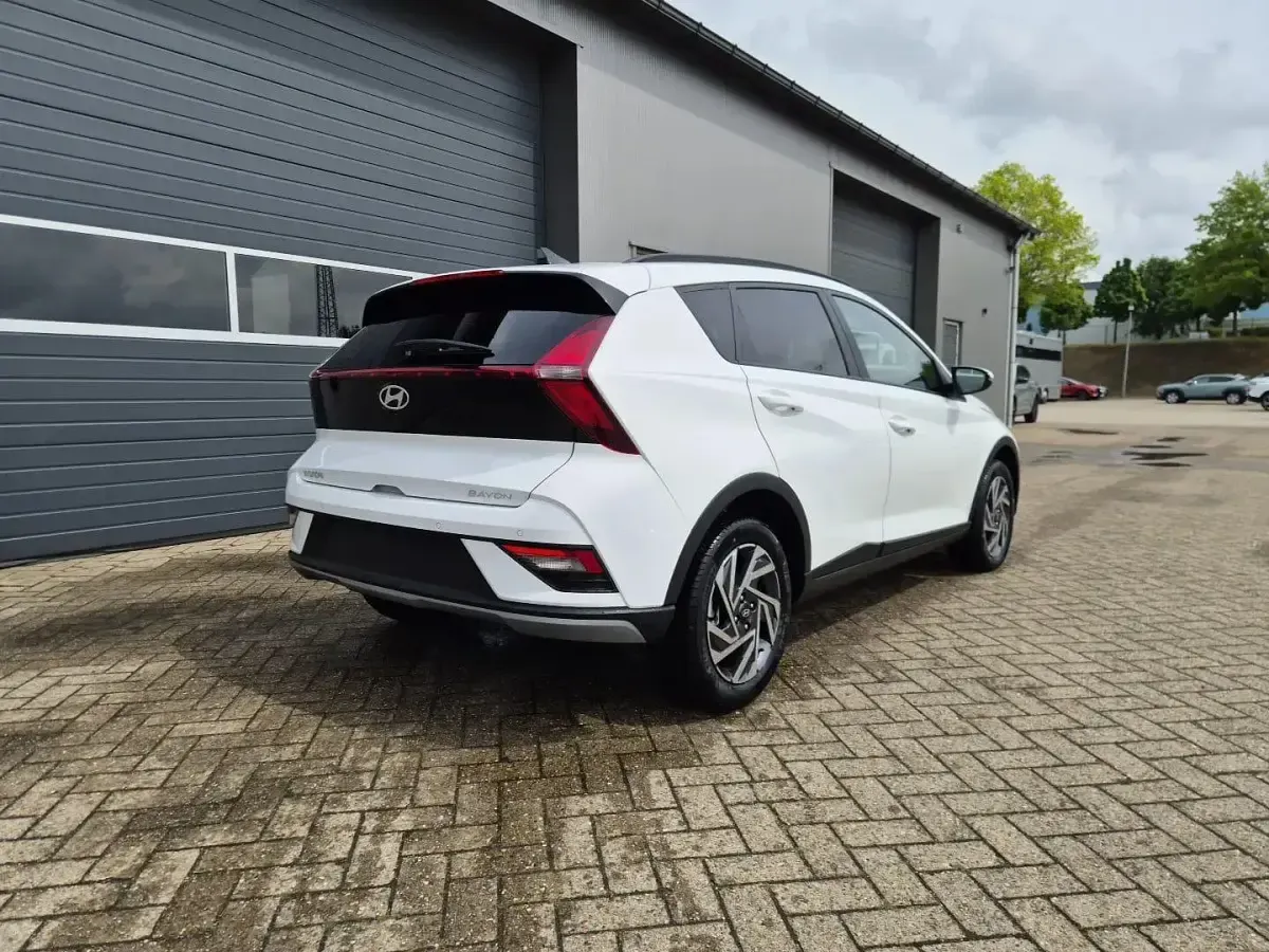 Neu Hyundai Bayon Trend 90 PS (66 kW) 2026 Atlas white SUV